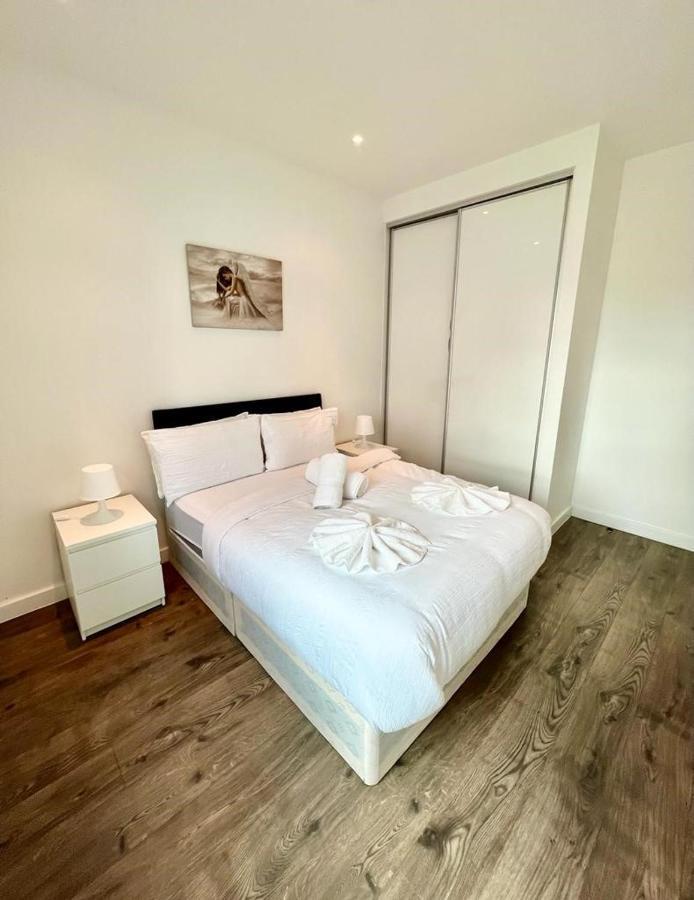 Immaculate Flat In West Croydon Apartment Bagian luar foto